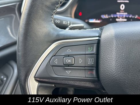 Used 2022 Jeep Grand Cherokee L Laredo w/ Luxury Tech Group I image 21