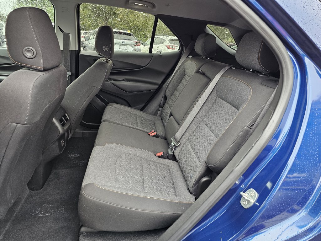 Used 2022 Chevrolet Equinox LT w/ Driver Convenience Package FWD image 16
