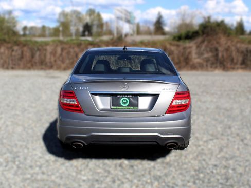 Used 2012 Mercedes-Benz C 300 4MATIC Sedan image 6