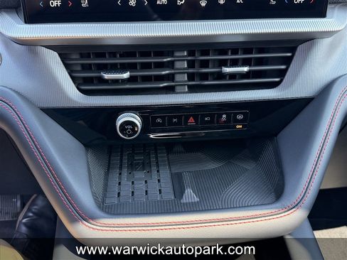 Used 2025 Ford Explorer ST AWD/4WD image 10