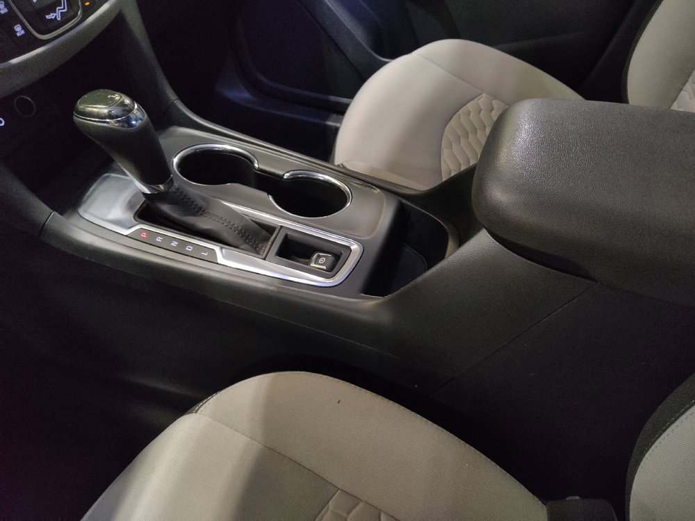 Used 2020 Chevrolet Equinox LS w/ LPO, Cargo Package FWD image 26
