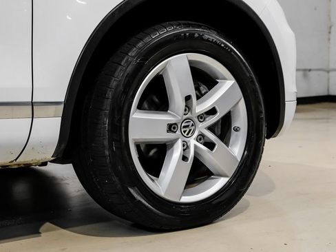 Used 2014 Volkswagen Touareg VR6 AWD/4WD image 64
