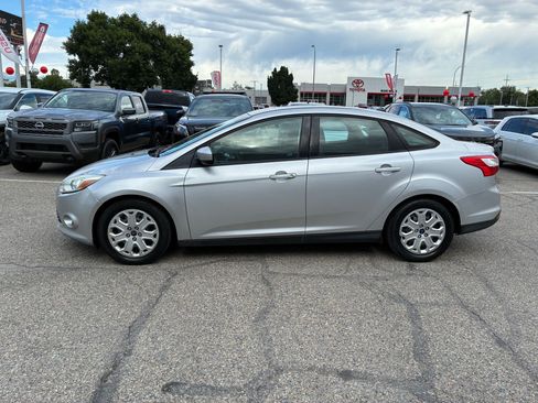 Used 2012 Ford Focus SE FWD image 10