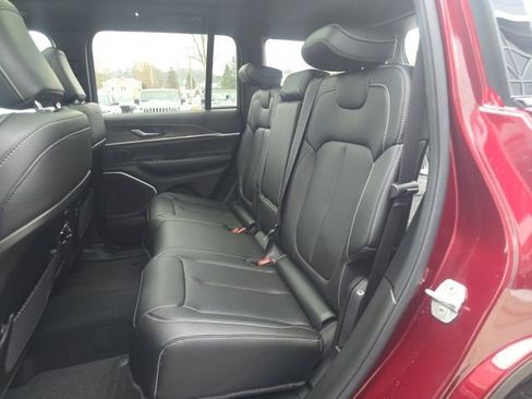 New 2026 Jeep Grand Cherokee Limited image 28