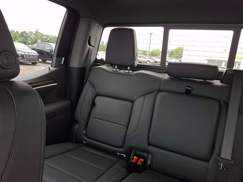 New 2026 Chevrolet Silverado 1500 RST w/ All Star Edition Plus AWD/4WD image 13