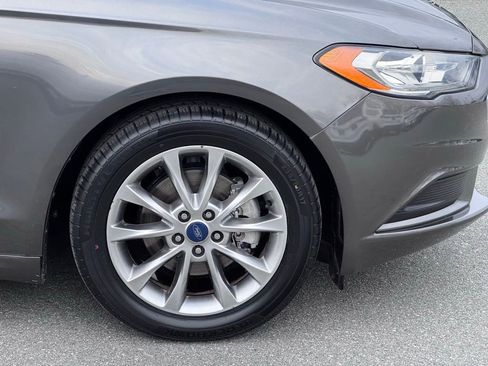 Used 2017 Ford Fusion SE image 35
