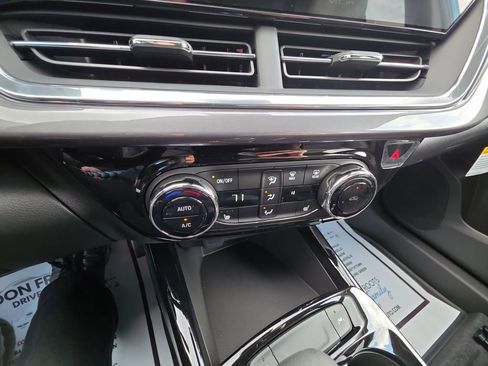 New 2026 Chevrolet Trax ACTIV w/ Driver Confidence Package FWD image 18