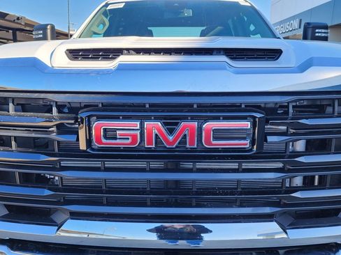 New 2026 GMC Sierra 3500 Pro w/ Convenience Package image 9