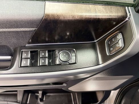 Used 2022 Ford F150 Lariat w/ Equipment Group 502A High AWD/4WD image 18