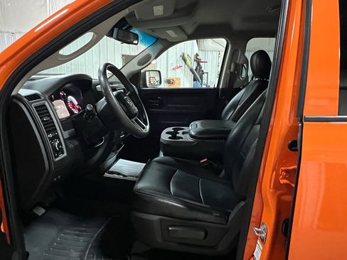 Used 2019 RAM 1500 Express w/ Ignition Orange Sport Package image 10