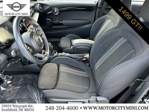 Used 2021 MINI Cooper 2-Door Hardtop image 20