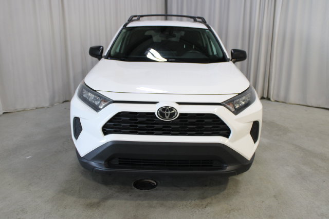 Used 2019 Toyota RAV4 LE w/ Carpet Mat Package AWD/4WD image 25