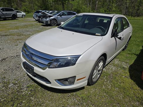 Used 2010 Ford Fusion SEL FWD image 2