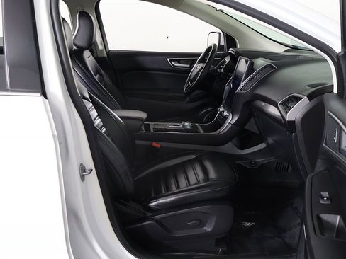 Used 2024 Ford Edge SEL image 24