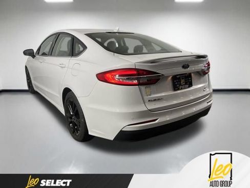 Used 2020 Ford Fusion SE w/ Equipment Group 151A FWD image 8