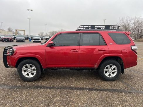 Used 2020 Toyota 4Runner SR5 image 5