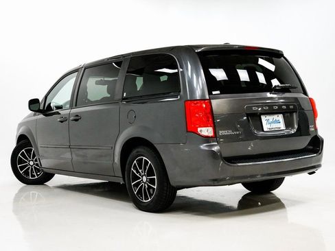 Used 2017 Dodge Grand Caravan GT image 25
