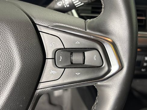 Used 2024 Chevrolet Trax ACTIV w/ Sunroof Package FWD image 19