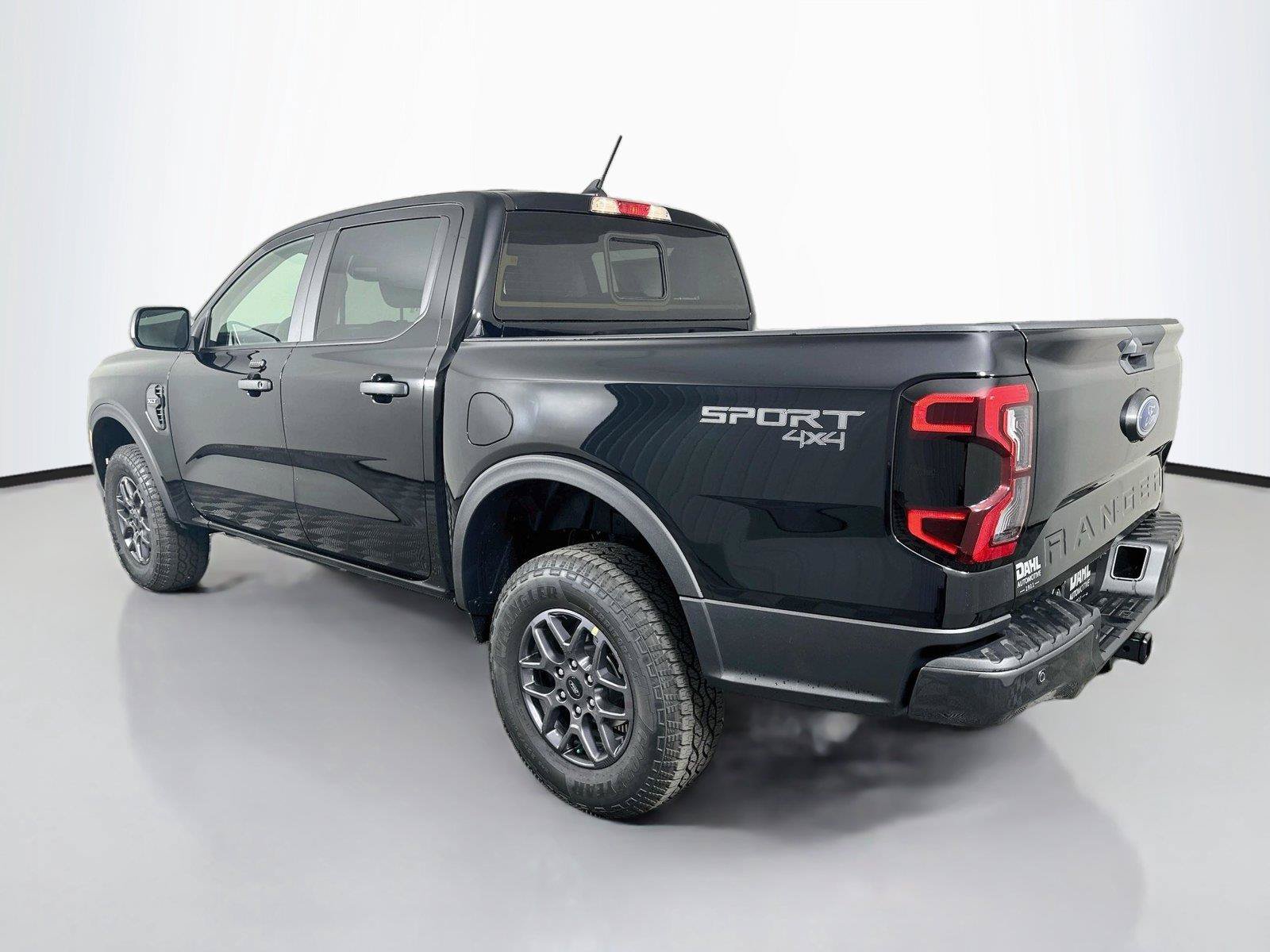 New 2026 Ford Ranger XLT w/ Equipment Group 301A High AWD/4WD image 9