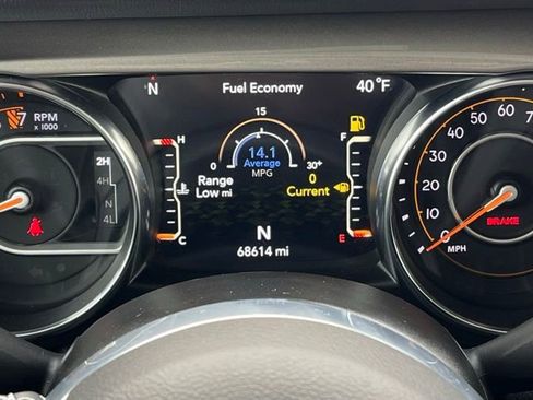 Used 2021 Jeep Wrangler Unlimited Sahara w/ Cold Weather Group image 13