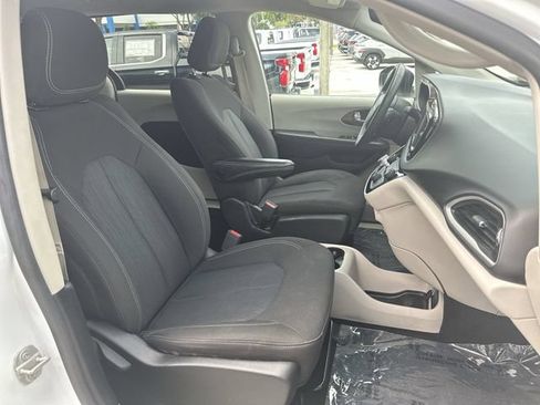 Used 2023 Chrysler Voyager LX FWD image 29