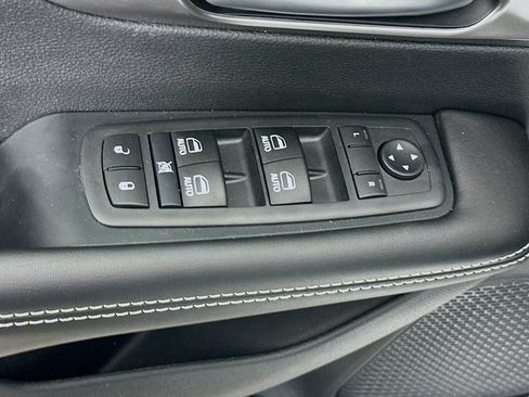 New 2026 Chrysler Pacifica Select w/ S Appearance Package AWD/4WD image 22