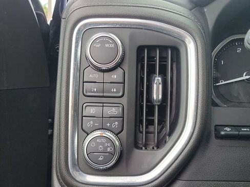 Used 2023 GMC Sierra 2500 Denali w/ Denali Black Diamond Edition AWD/4WD image 15