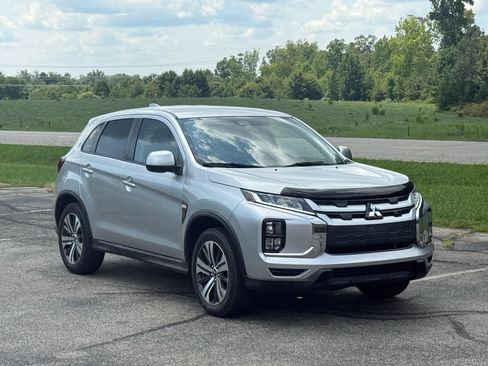 Used 2021 Mitsubishi Outlander Sport ES FWD image 1