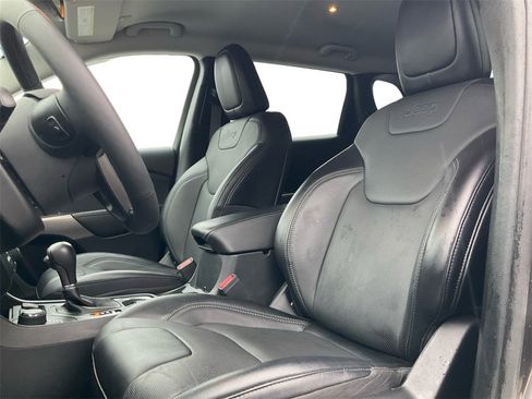 Used 2022 Jeep Cherokee Latitude Lux image 27