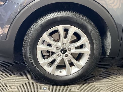 Used 2020 Kia Telluride LX image 8