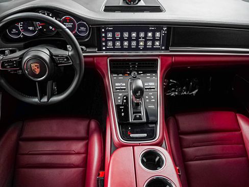 Certified 2023 Porsche Panamera 4 Platinum Edition AWD/4WD image 15