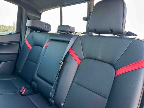 Used 2023 Chevrolet Colorado Z71 w/ Z71 Convenience Package 2 image 19