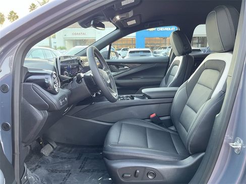 New 2026 Chevrolet Blazer EV LT image 18