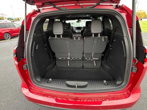 New 2026 Chrysler Pacifica Select image 10