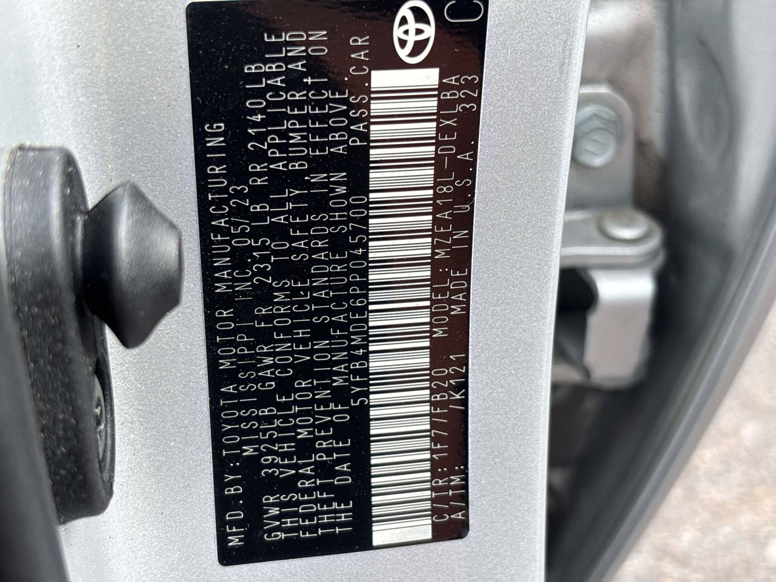 Used 2023 Toyota Corolla LE w/ Carpet Mat Package (TMS) FWD image 25