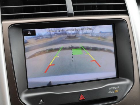 Used 2013 Ford Edge SEL image 25