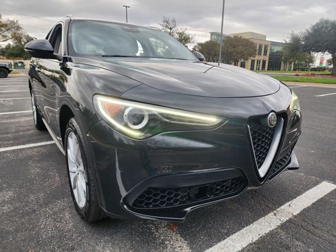 Used 2018 Alfa Romeo Stelvio Ti image 1