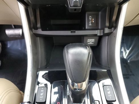 Used 2017 Honda Accord Touring image 25