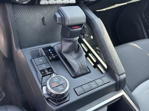 Used 2025 Toyota Tacoma TRD Off-Road AWD/4WD image 29