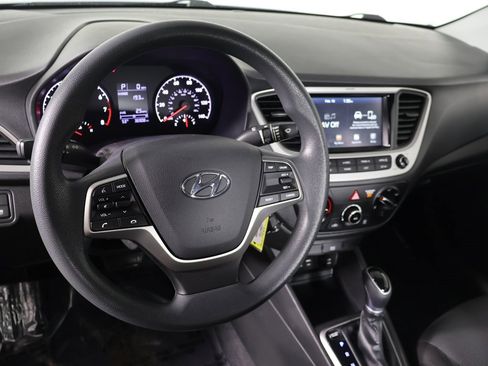 Used 2020 Hyundai Accent SEL image 20