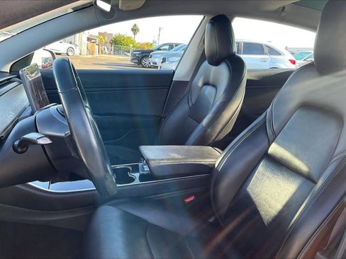 Used 2018 Tesla Model 3 Long Range RWD image 23