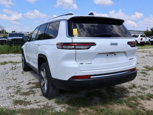 Used 2022 Jeep Grand Cherokee L Limited AWD/4WD image 22