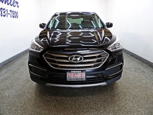 Used 2018 Hyundai Santa Fe Sport AWD/4WD image 2