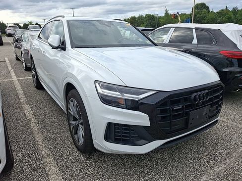 Used 2021 Audi Q8 Premium AWD/4WD image 3