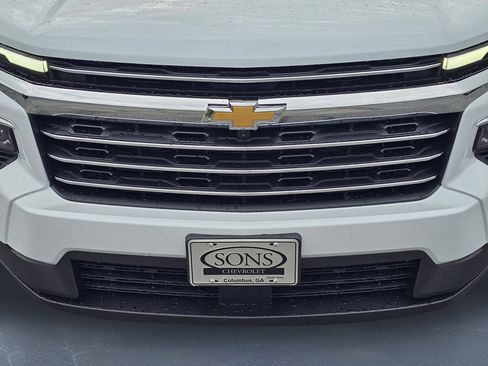 New 2026 Chevrolet Traverse LT w/ Driver Confidence Package FWD image 14