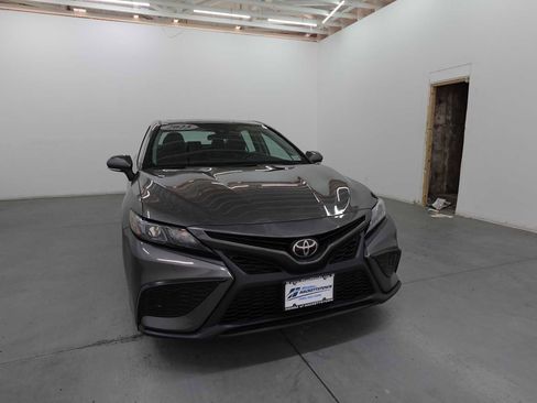 Used 2023 Toyota Camry SE w/ Cold Weather Package AWD/4WD image 3