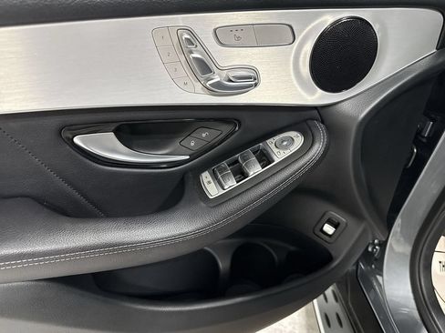 Used 2019 Mercedes-Benz GLC 300 image 24