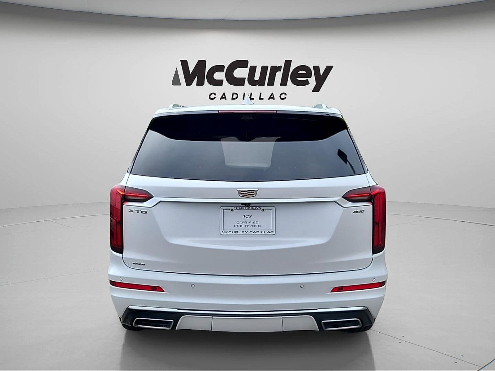 Certified 2024 Cadillac XT6 Premium Luxury w/ Technology Package AWD/4WD image 6
