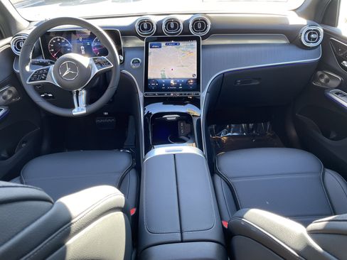 New 2026 Mercedes-Benz GLC 300 image 24