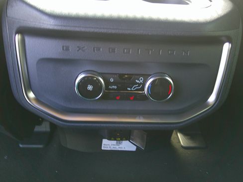 New 2025 Ford Expedition Tremor image 30